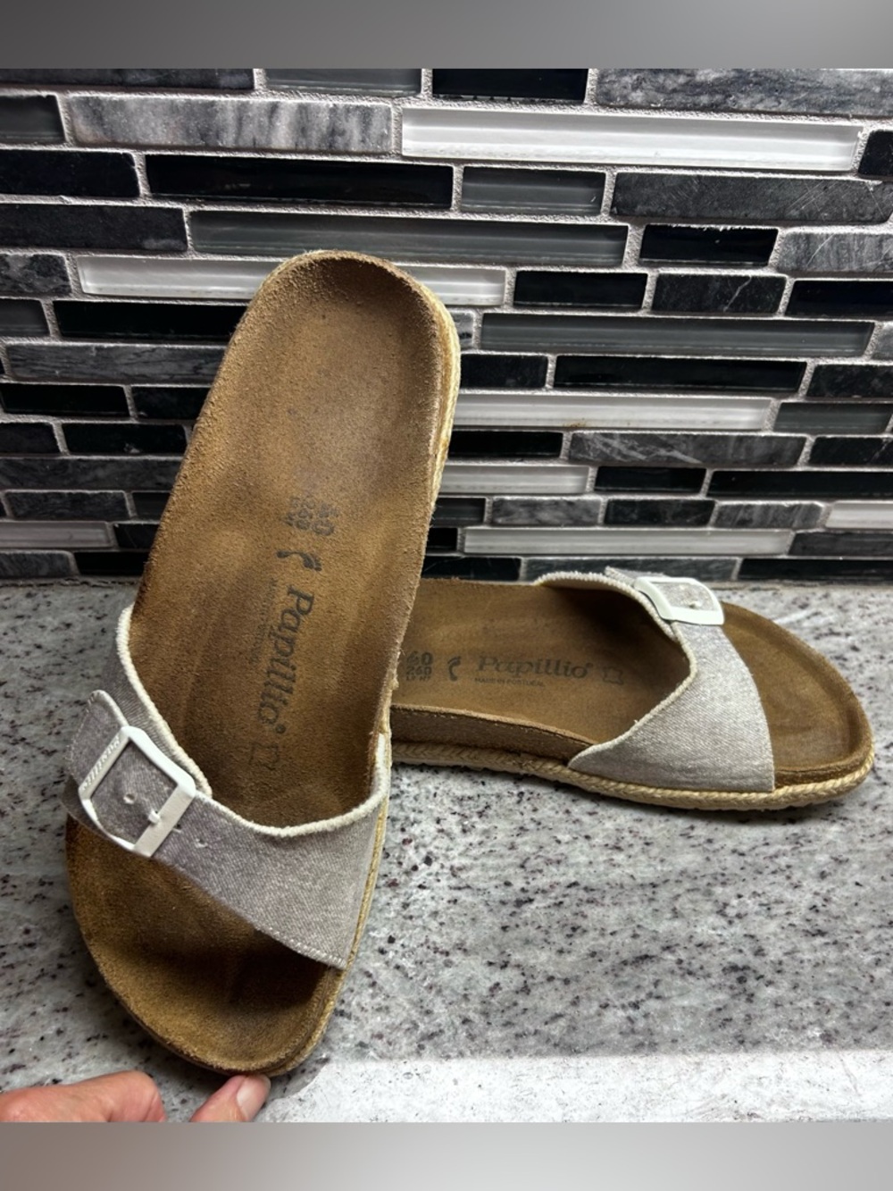 Birkenstock Papillio Womens Light Gray Single-Band Slide Sandals w/Buckle size 9